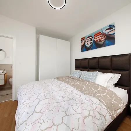 Appartement Anni-free Parking&evcharger-24h Self Check-in Opric