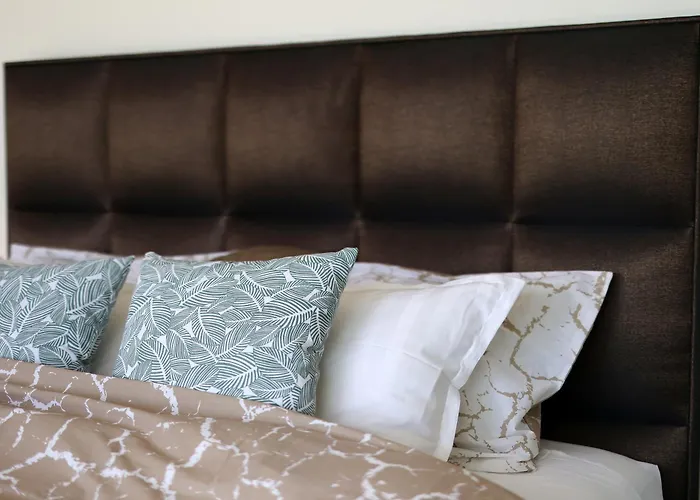 Anni-free Parking&evcharger-24h Self Check-in * Opric