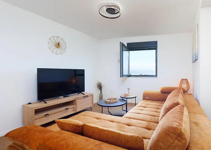 Anni-free Parking&evcharger-24h Self Check-in