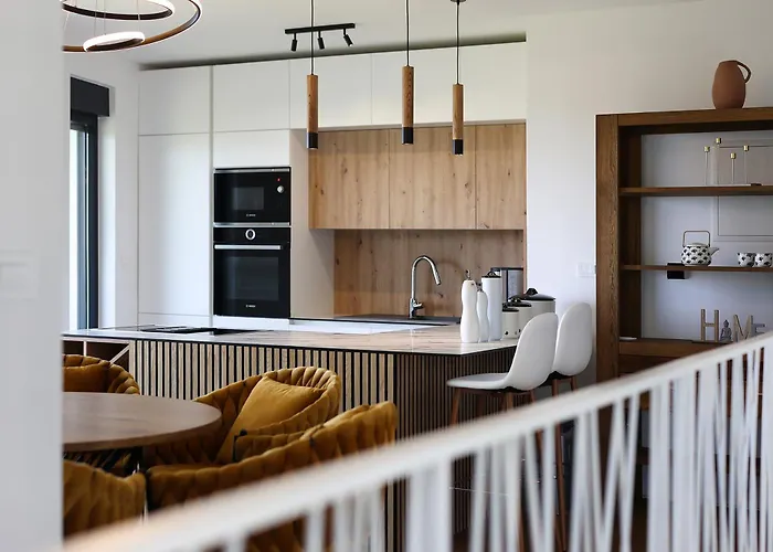 Anni-free Parking&evcharger-24h Self Check-in