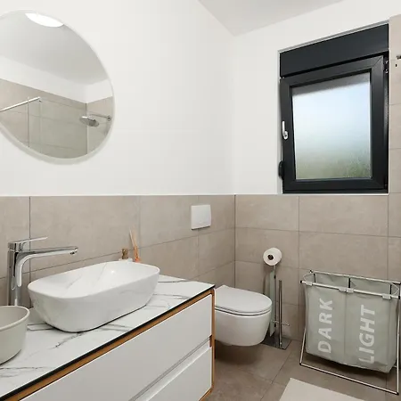 Anni-free Parking&evcharger-24h Self Check-in Apartament