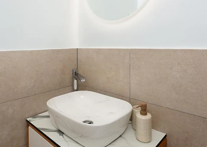 Anni-free Parking&evcharger-24h Self Check-in *