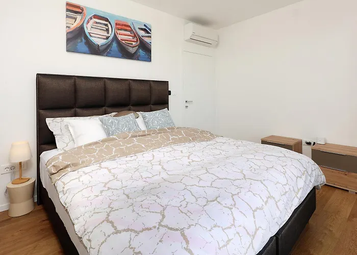 Anni-free Parking&evcharger-24h Self Check-in Apartment Opric
