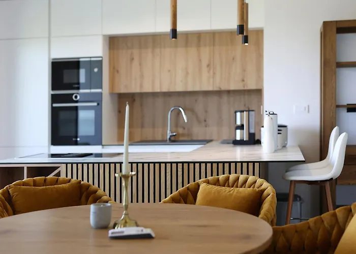 Apartment Anni-free Parking&evcharger-24h Self Check-in Opric